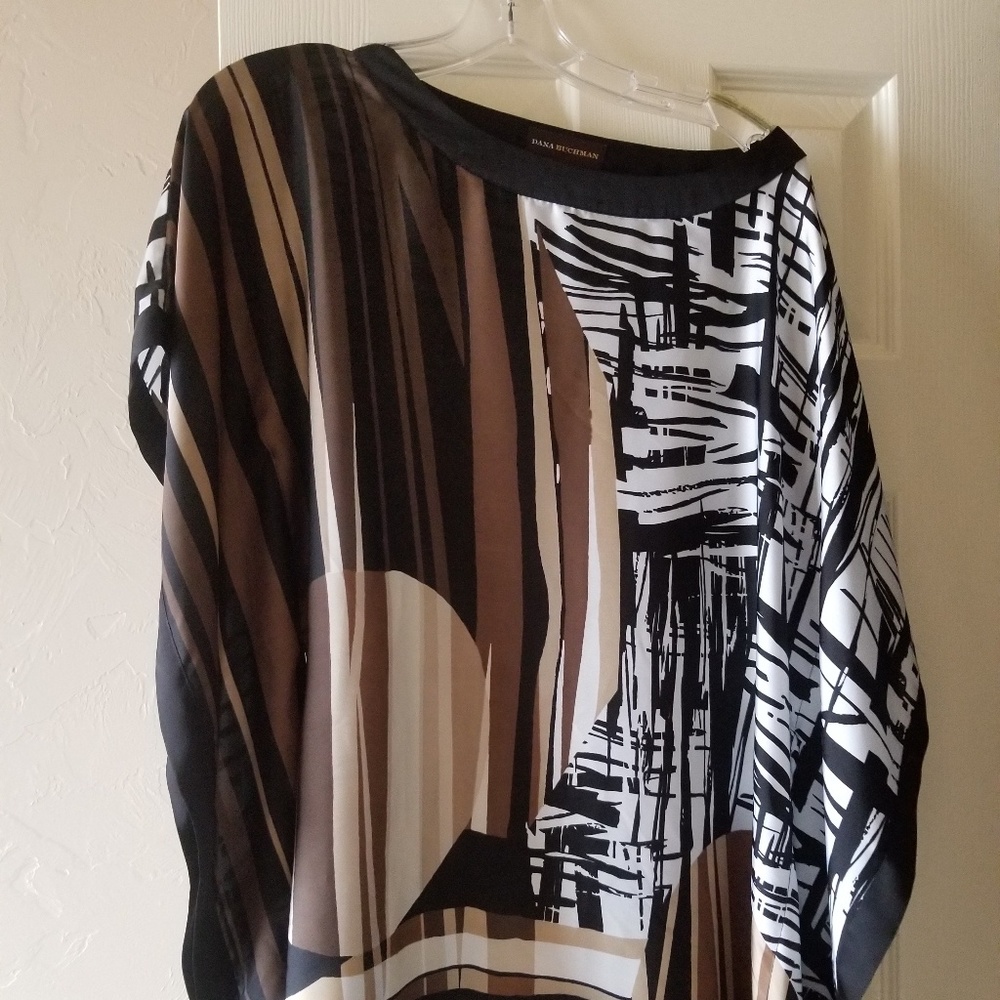 Dana Buchman Flowing Blouse